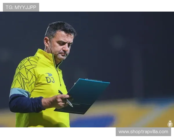 利雅得胜利薪资结构问题，对当前赛季球队表现与管理模式产生制约