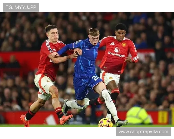 曼联进攻乏力,空间压缩与传导断裂成关键症结 曼联进攻乏力,空间压缩与传导断裂成关键症结