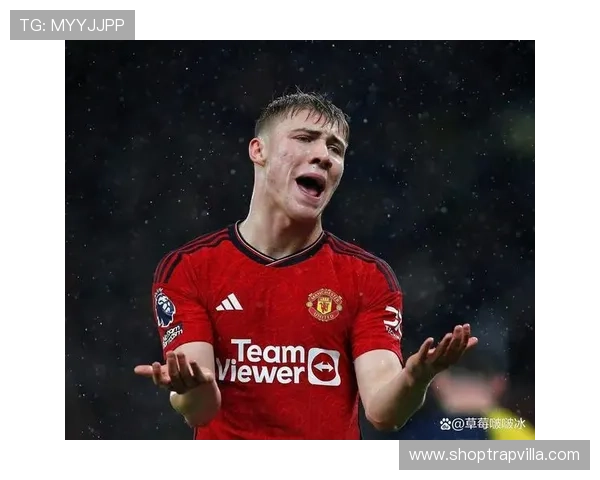 曼联更衣室矛盾再度曝光，内部稳定性承压，赛季表现面临考验